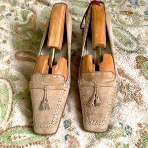 Woman’s Suede shoes 8 1/2 medium